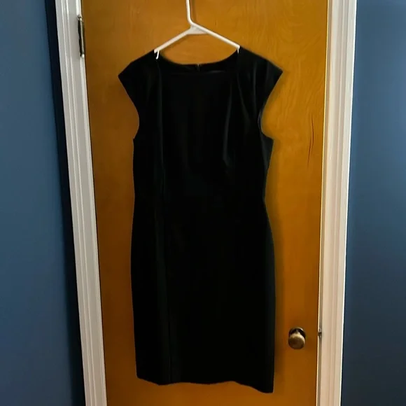 ann taylor black sheath dress NEW $180 ANN TAYLOR BLACK SPARKLE BOW BACK V-neck SHEATH DRESS SIZE 4